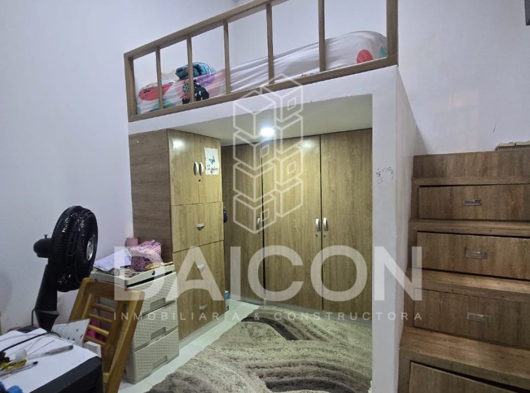 WhatsApp Image 2025-1